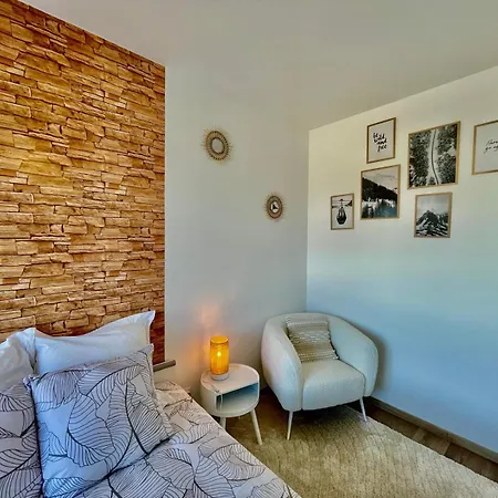 Le Nid Des Alpages Apartment Annecy Exterior photo